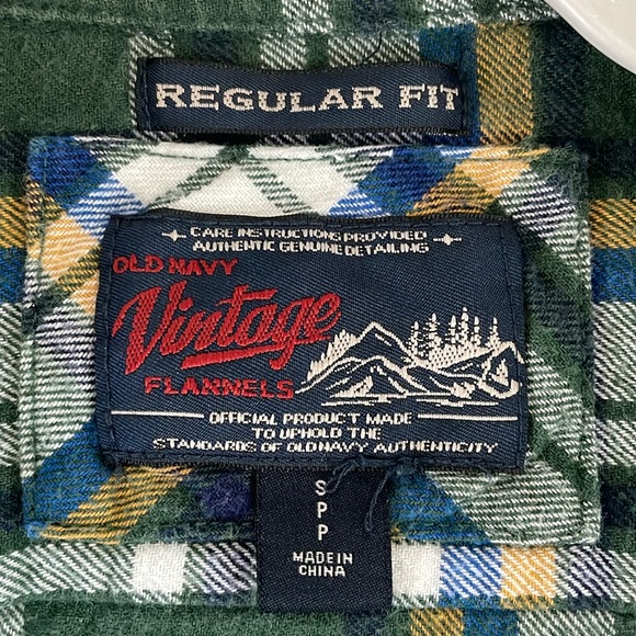 Old Navy Vintage Flannel Men’s Shirt - Picture 3 of 5